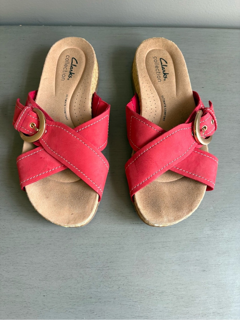 Clarks Collection Reileigh May Nubuck Red Crisscross Slide Buckle Sandal Sz 7.5 - Picture 3 of 12